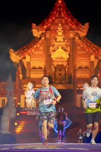 BIB: 299, 040, 463
                            <button type="button" onclick="openModal(22471516)" class="btn btn-primary btn-sm float-right btn-popup" data-toggle="modal" data-target=".modal-high-quality">
                        <i class="fas fa-shopping-cart"></i> Add to Cart
                    </button>
                                            <button type="button" onclick="isThisMe(22471516, true)" class="btn btn-success btn-sm float-right btn-popup btn-isme hidden" data-toggle="tooltip" data-placement="bottom" title="นี่คือรูปของคุณใช่ไหม คลิกที่นี่เพื่อเอาเข้าอัลบั้ม">
                        <i class="fas fa-plus"></i> Add to album
                    </button>
                    <button type="button" onclick="isThisMe(22471516, false)" class="btn btn-warning btn-sm float-right btn-popup btn-isnotme hidden">
                        <i class="fas fa-ban"></i> Remove from album
                    </button>